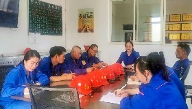 第四黨支部開展 “重溫黨章黨史，踐行初心使命”主題黨日活動(dòng)